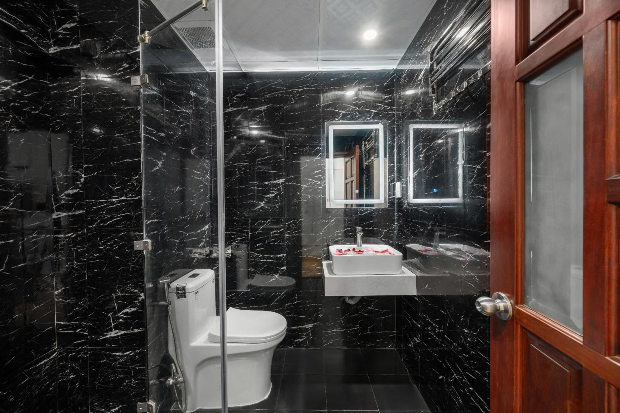 Hotel Big Sai Gon 3*